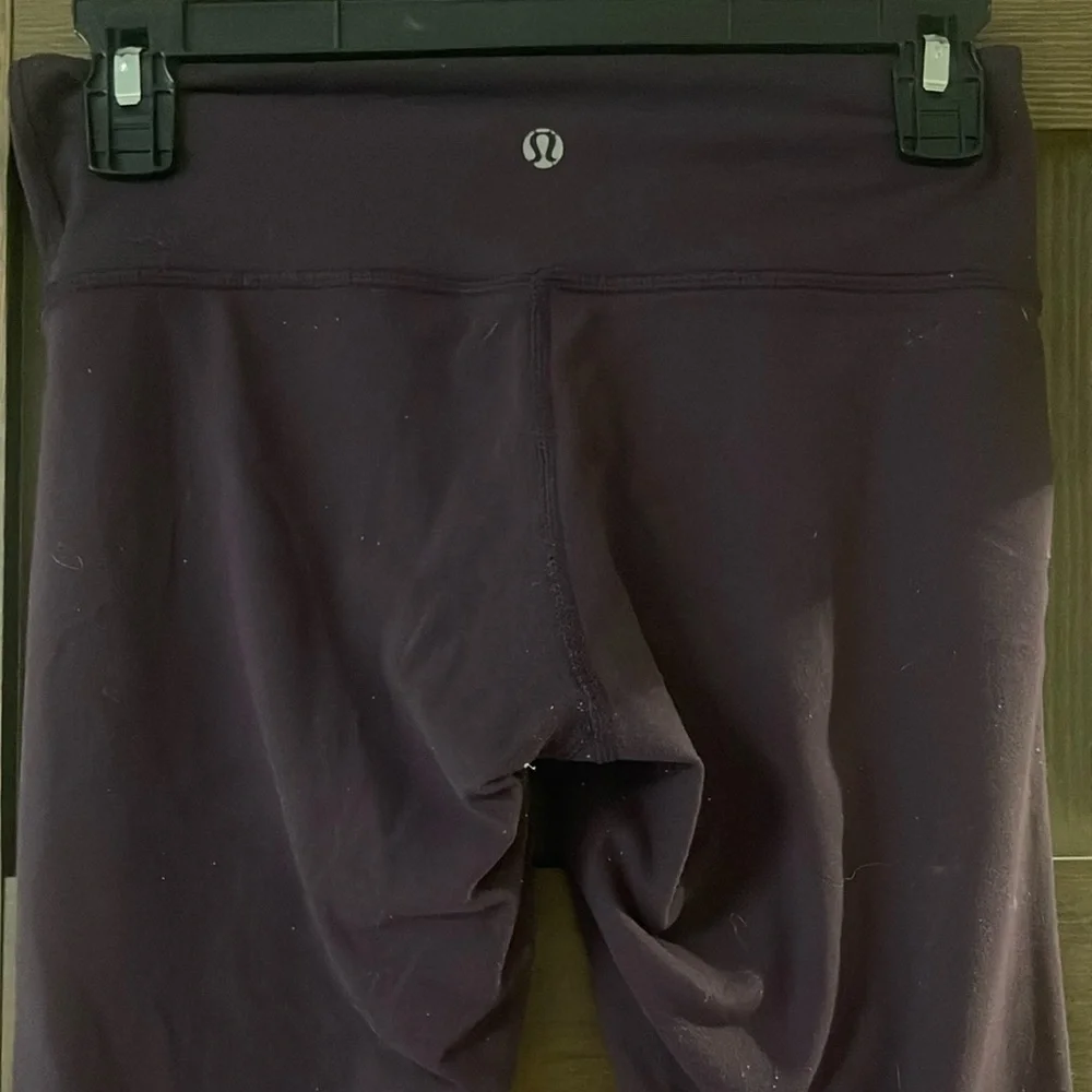 Lululemon Athletica Align Cropped 21” Purple High-Waisted Leggings size 4